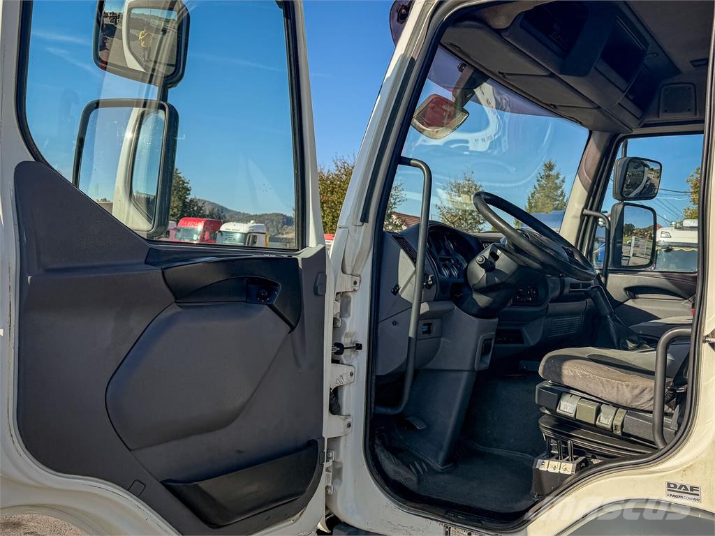 DAF LF 45.220 ABROLLKIPPER + PALFINGER PK 7001 FUNK شاحنات الرافعات الخطافية