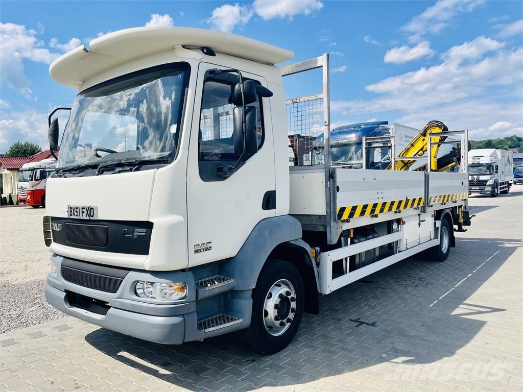 DAF LF 55.180 / skrzyniowy z żurawiem ATLAS AK 60.1 A2 Camiones plataforma
