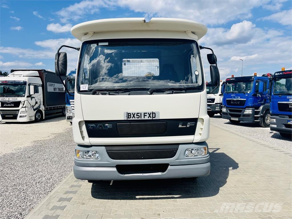 DAF LF 55.180 / skrzyniowy z żurawiem ATLAS AK 60.1 A2 Camiones plataforma