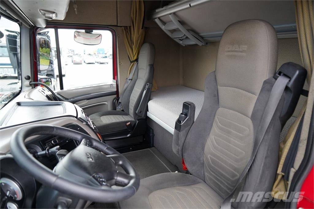 DAF XF / 105. 460 / EURO 5 / SPACE CAB / SPROWADZONY Tractor Units