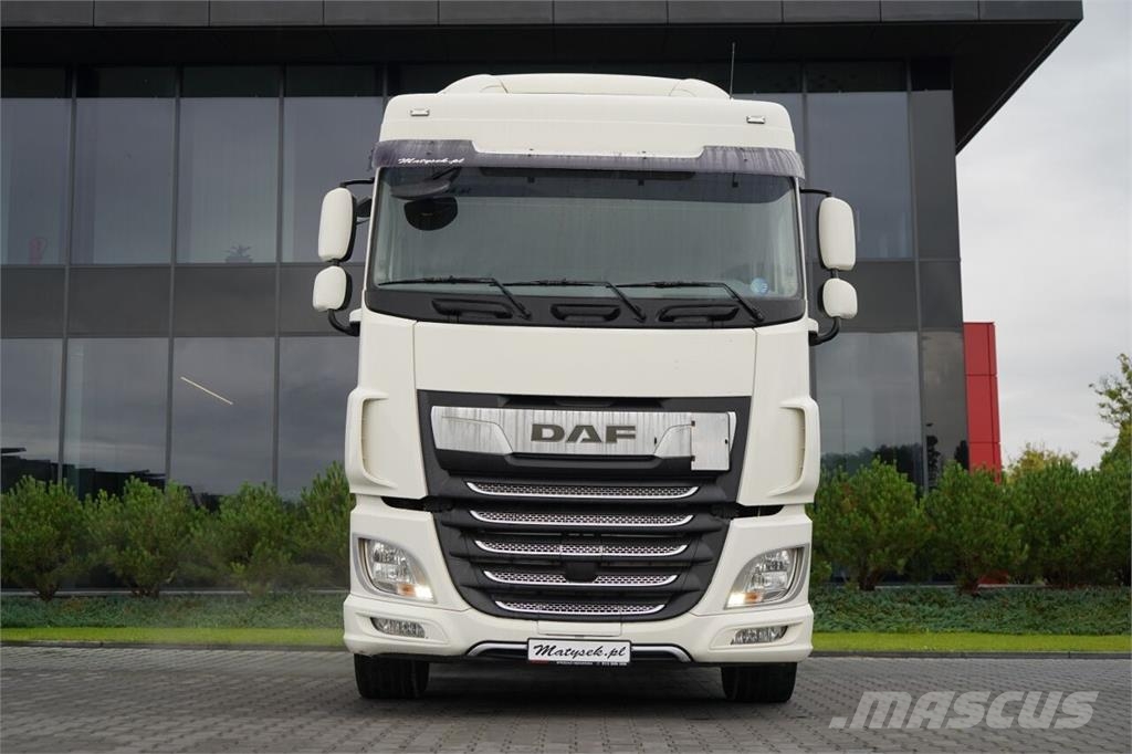DAF XF 460 / SPACE CAB / EURO 6 Nyergesvontatók