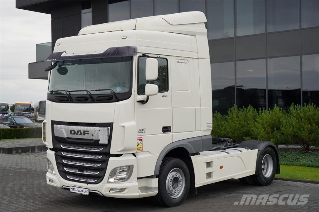 DAF XF 460 / SPACE CAB / EURO 6 Nyergesvontatók