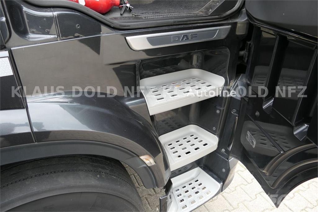 DAF XF 480 Curtainsider Truck + Curtainsider Trailer Kapellbil