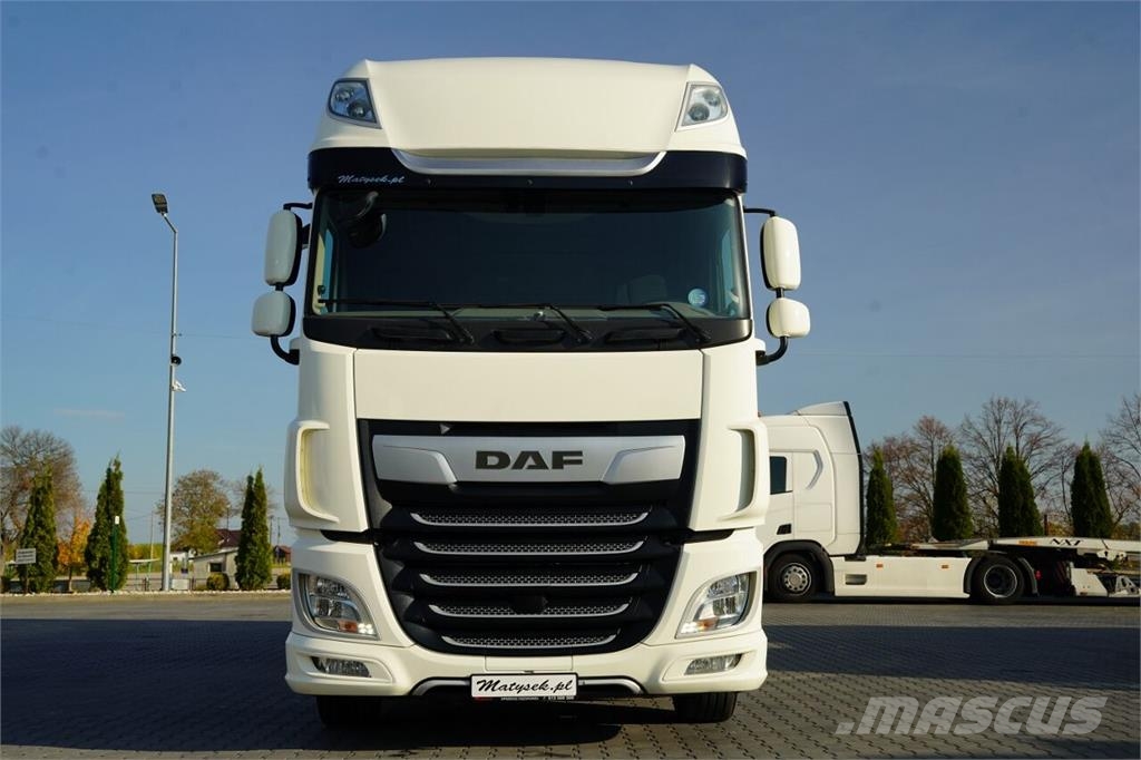 DAF XF 530 / 6X2 / SOLÓWKA / FIRANKA - 7,75 M / DACH P Tentautod