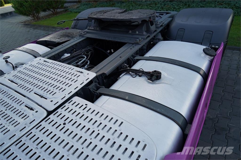 DAF XF 530 / SPACE CAB / EURO 6 وحدات الجر