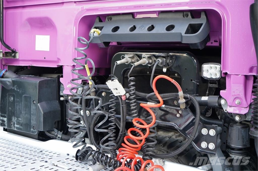 DAF XF 530 / SPACE CAB / EURO 6 وحدات الجر