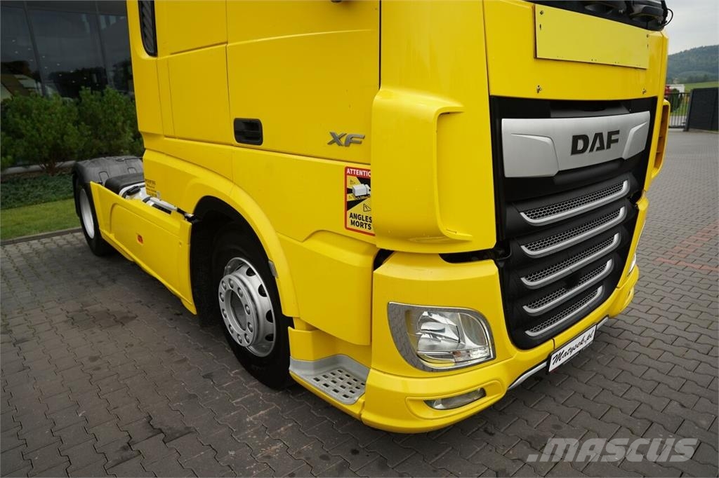 DAF XF XF 530 / SPACE CAB / OPONY 100% / FULL AIRMATIC Trekkers