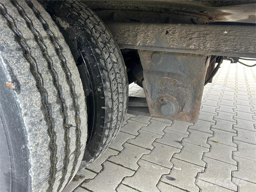 Eggers HXT 24 ZZL – 3-Axle Steering Curtainsider Trailer Schuifzeilopbouw