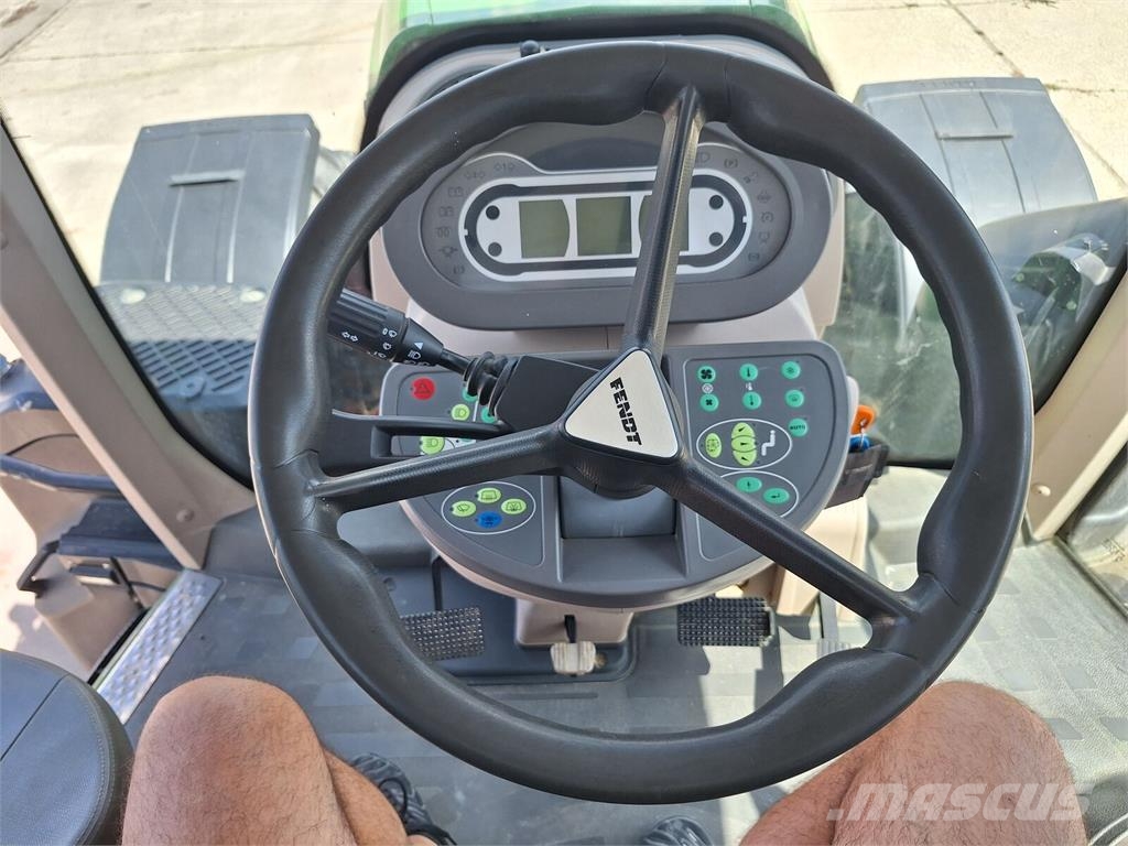 Fendt Vario 828 PROFI PLUS S4 /Tractor Traktoren