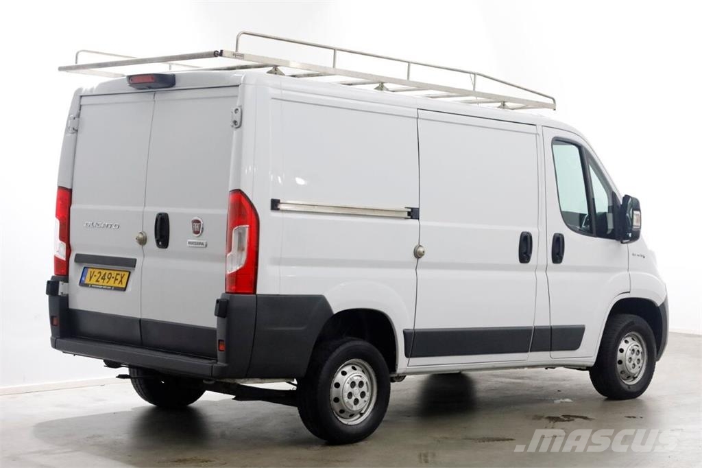 Fiat Ducato 30 2.0 MultiJet 115pk E6 L1H1 Airco/Camera/ Övriga bilar