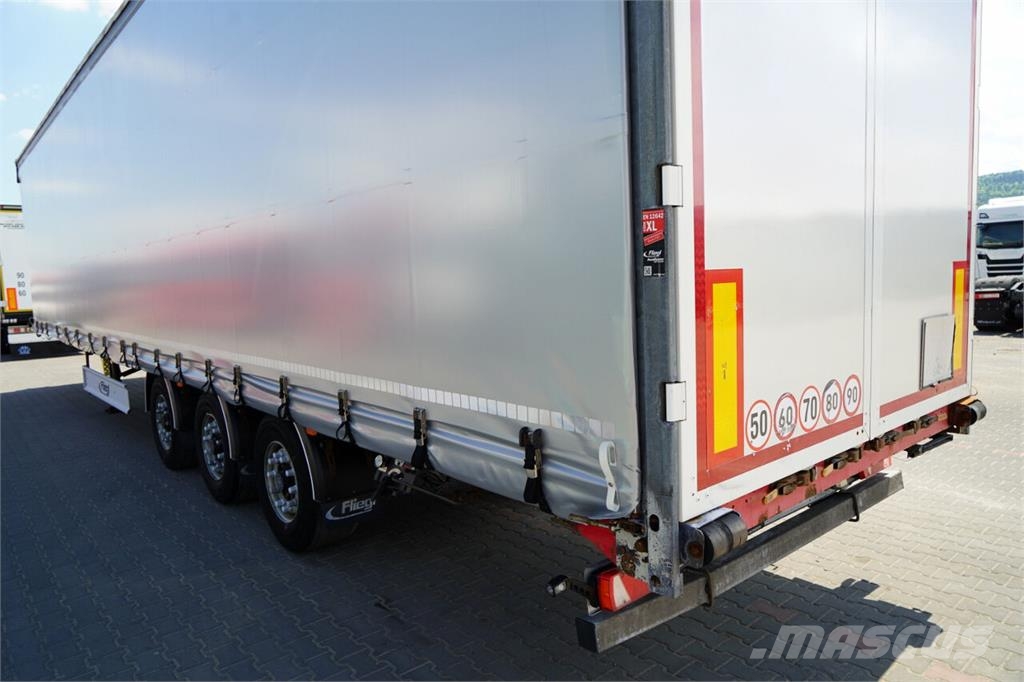 Fliegl Curtainsider semi-trailers