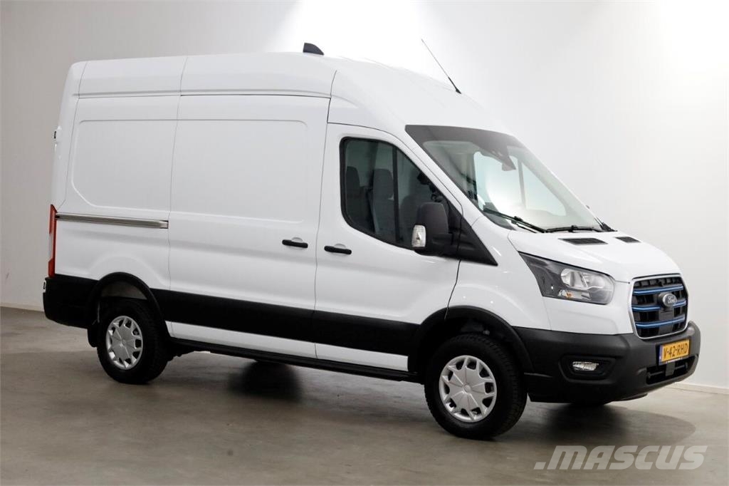 Ford E-Transit 350 L2H3 68 kWh Trend 100% Elektrisch Sn Egyéb