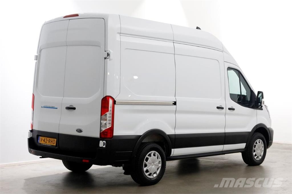Ford E-Transit 350 L2H3 68 kWh Trend 100% Elektrisch Sn Egyéb