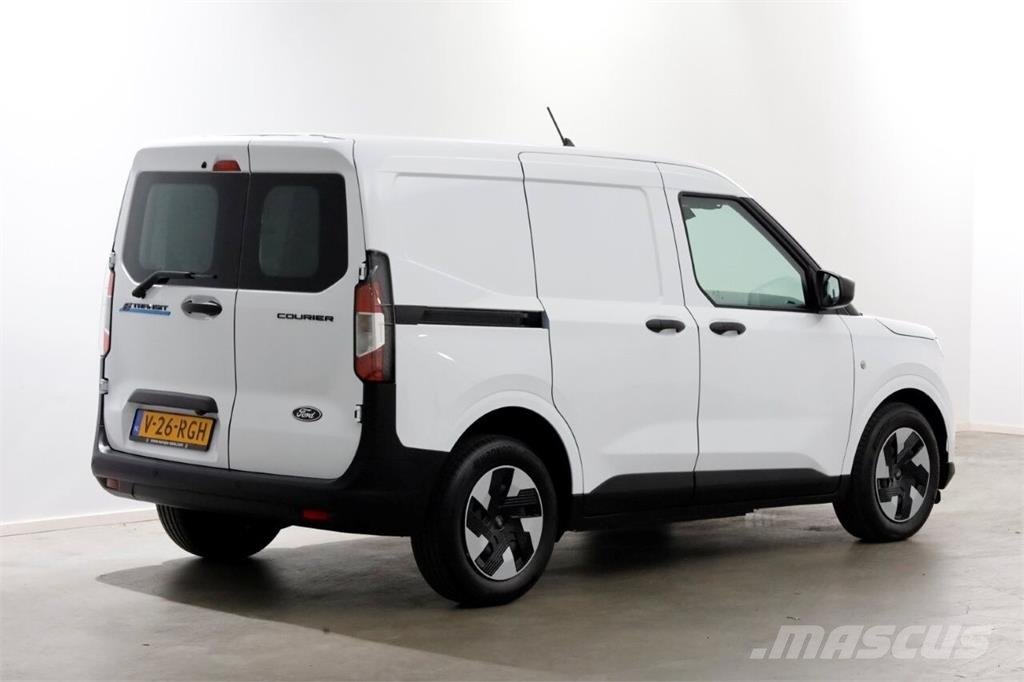 Ford E-Transit Courier Trend 44 kWh 100% Elektrisch Air Outros caminhões