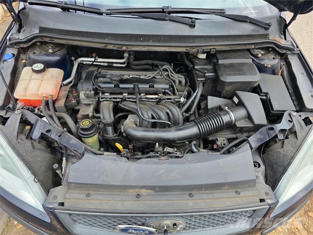 Ford Focus DA 3 Voiture