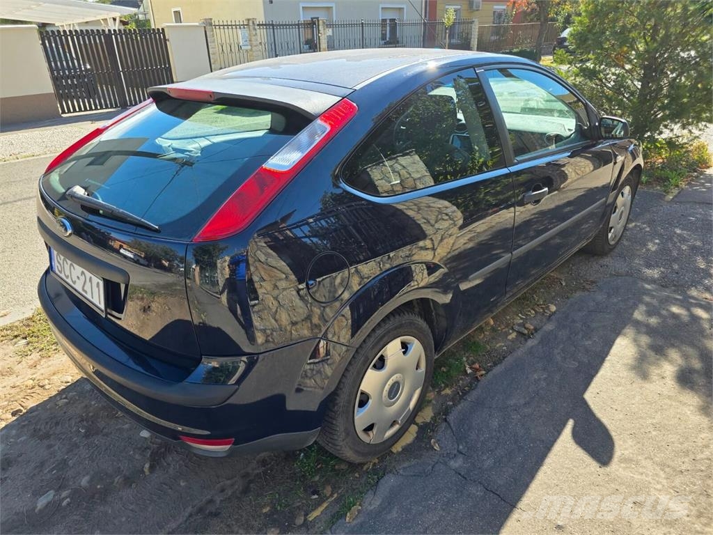 Ford Focus DA 3 Voiture