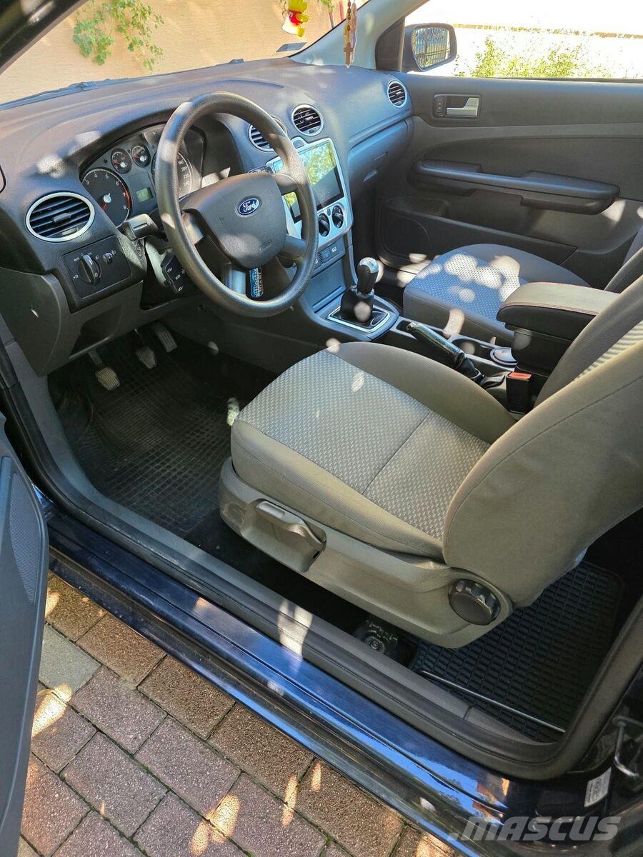 Ford Focus DA 3 Voiture