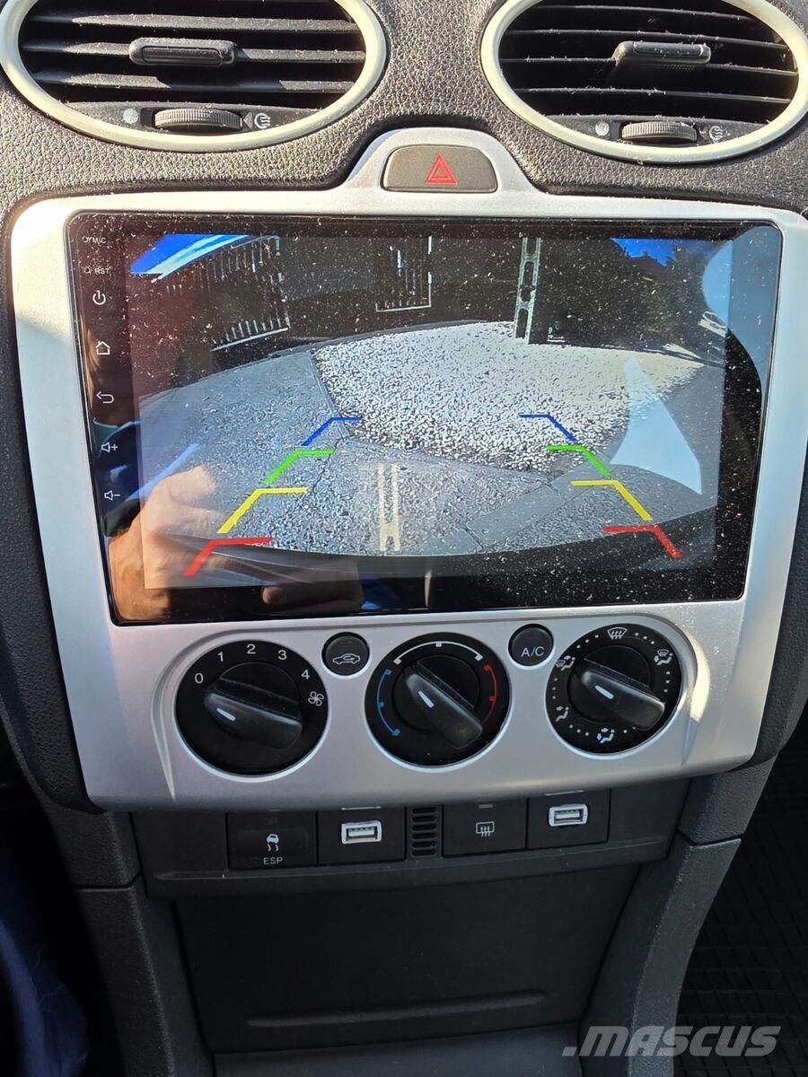 Ford Focus DA 3 Voiture