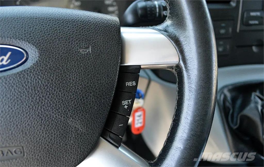 Ford Transit 2.2 9-sits TOP Ďalšie nákladné vozidlá