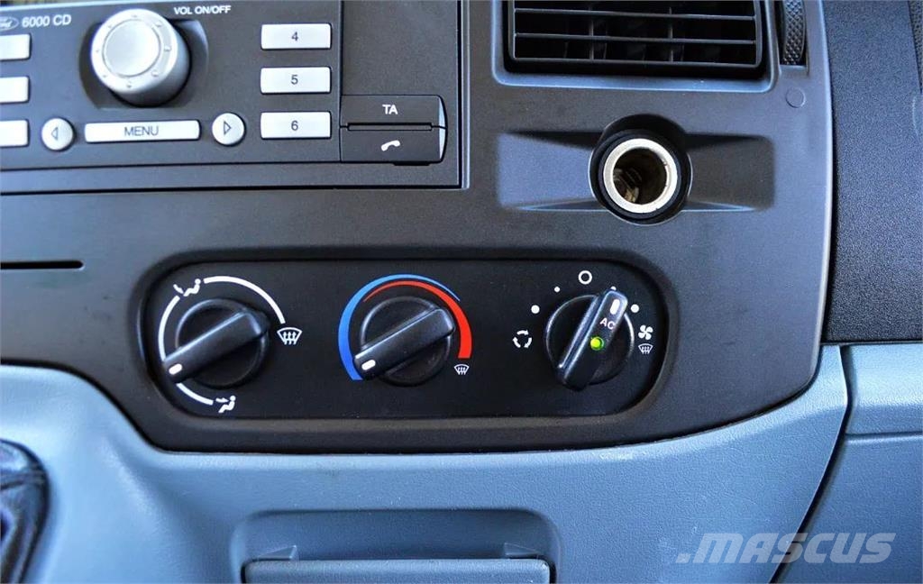 Ford Transit 2.2 9-sits TOP Ďalšie nákladné vozidlá