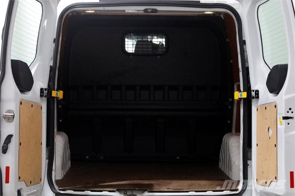 Ford Transit Custom 2.0 TDCI 130pk L1H1 Trend D.C. Airc Otros camiones