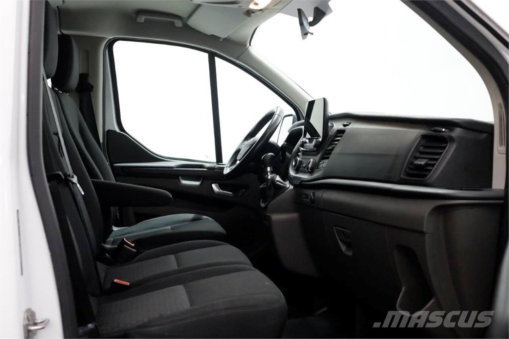Ford Transit Custom 2.0 TDCI 130pk L1H1 Trend D.C. Airc Otros camiones