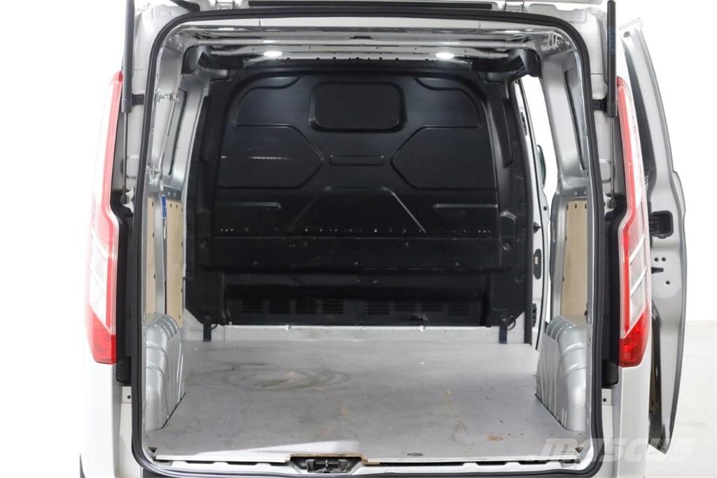 Ford Transit Custom 2.0 TDCI 130pk L2H1 Trend Airco/Nav Otros camiones