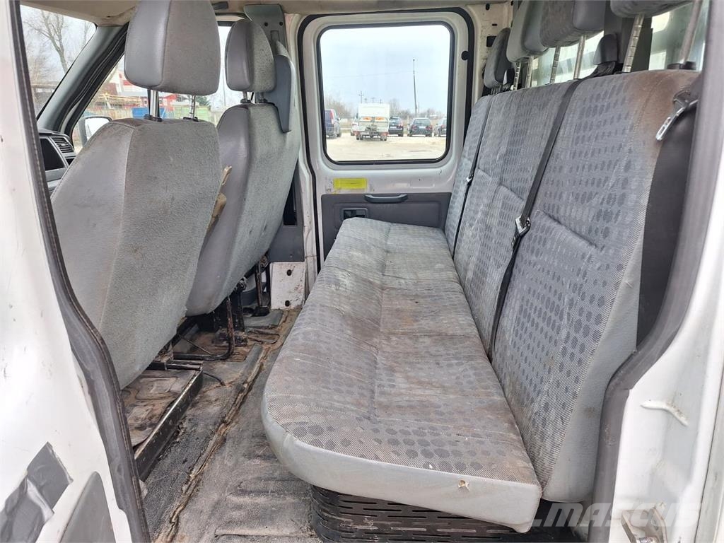 Ford Transit Doka Pritsche - 7 persons Další
