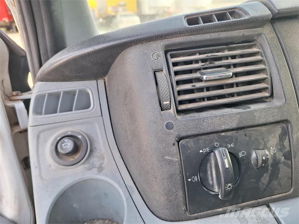 Ford Transit - Doka Pritsche/ 6 persons Další
