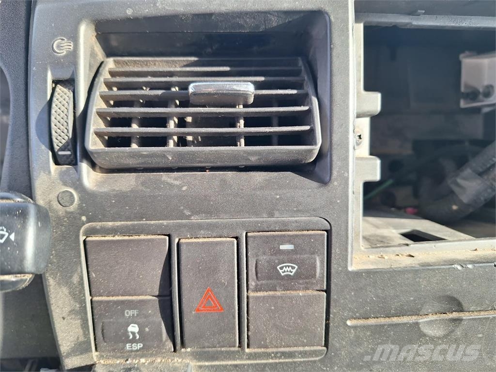 Ford Transit - Doka Pritsche/ 6 persons Další