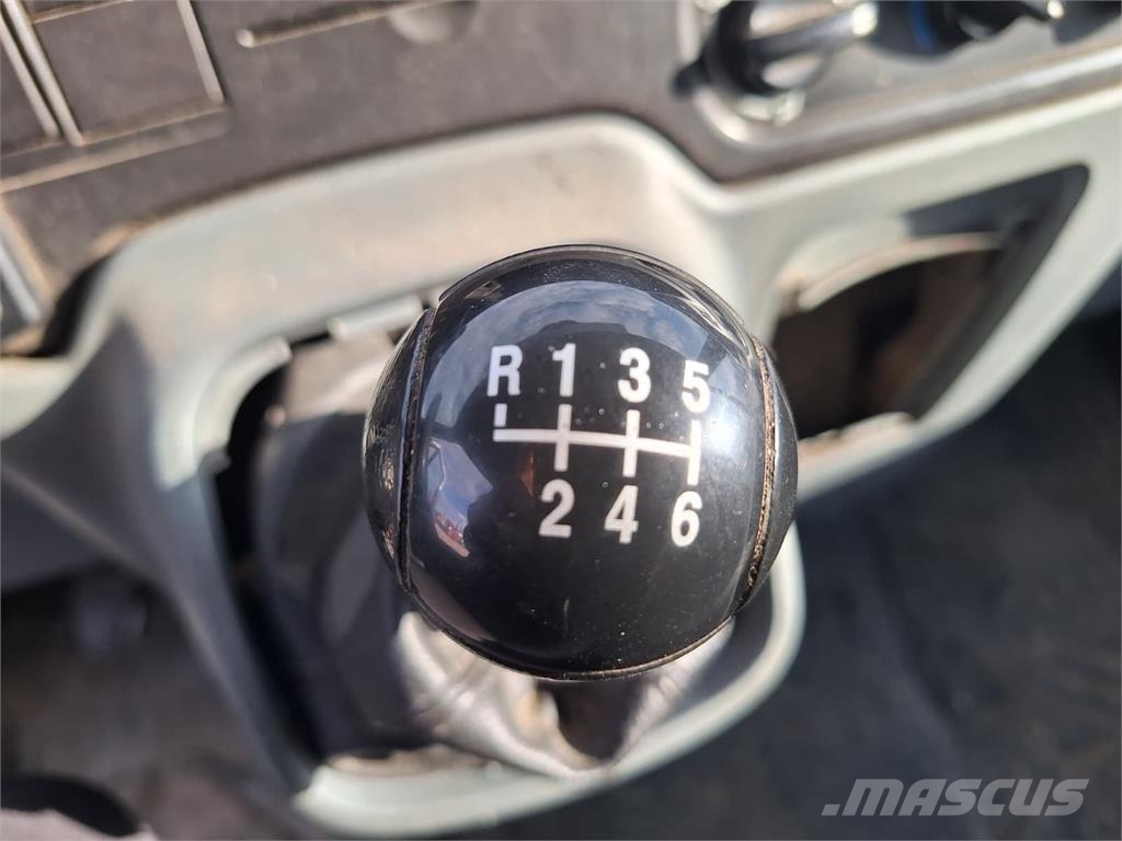 Ford Transit - Doka Pritsche/ 6 persons Další