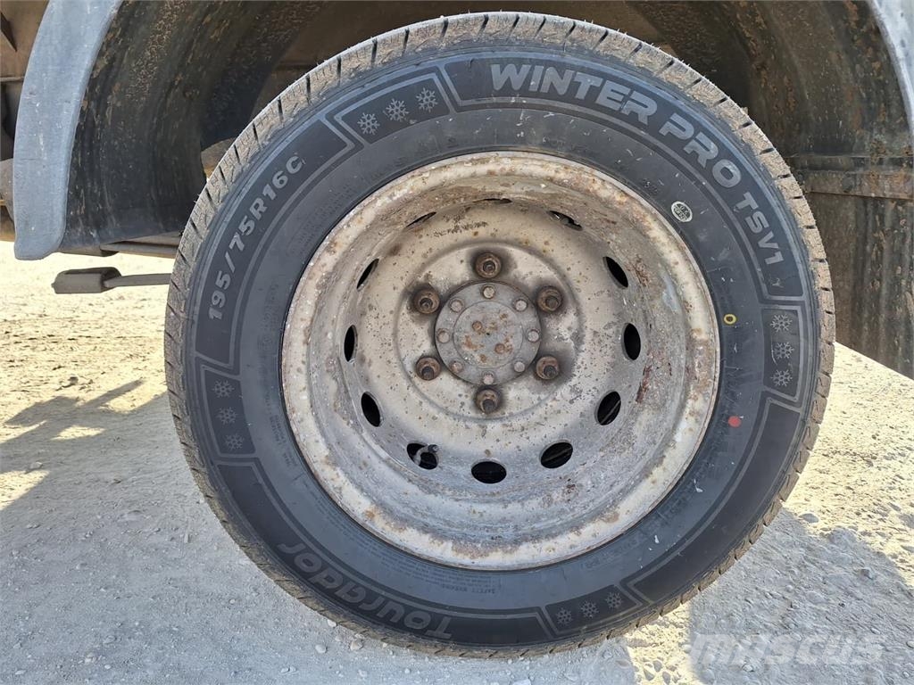 Ford Transit - Doka Pritsche/ 6 persons Další
