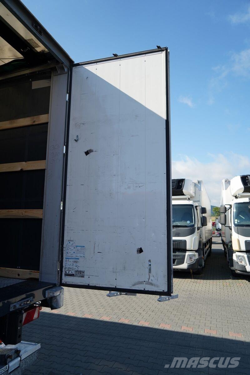 Fruehauf  Tentinės puspriekabės