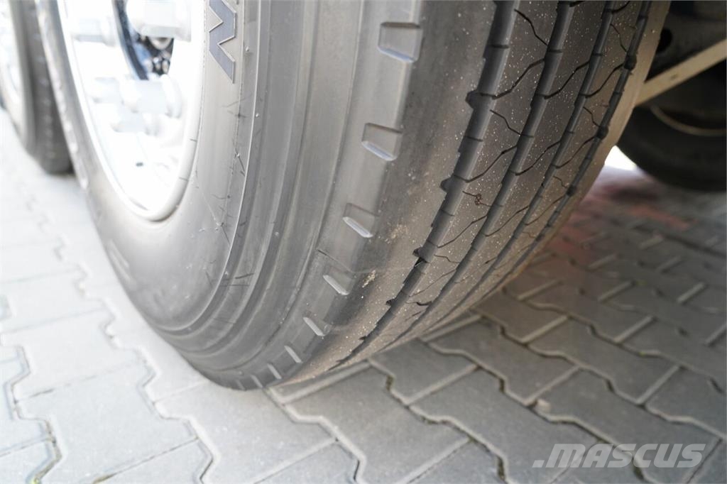 Fruehauf  Tentinės puspriekabės