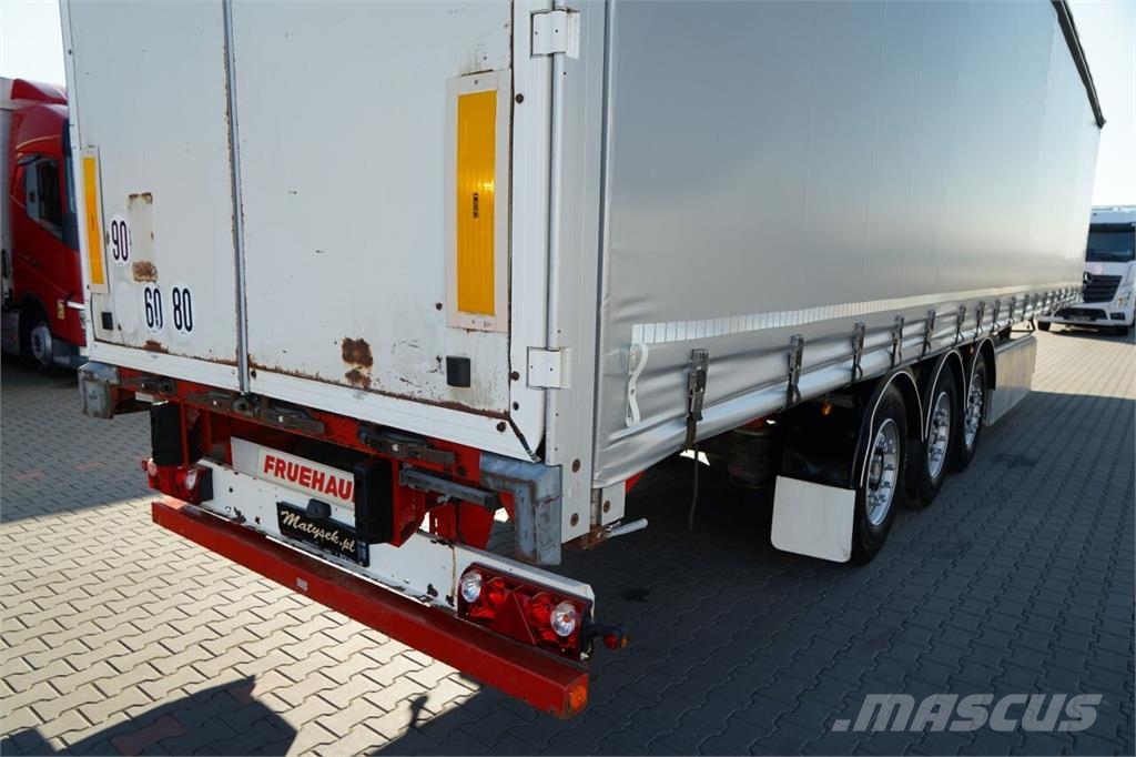 Fruehauf Semirremolques de caja de lona