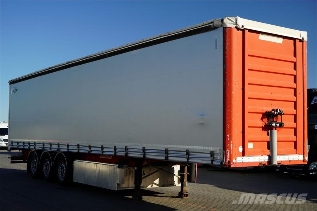 Fruehauf Semirremolques de caja de lona