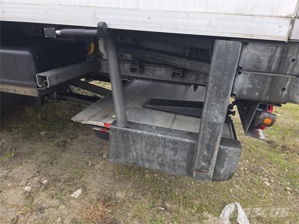 Fruehauf Carrier Vector 1950 MT frigo semi-trailer + DHolla Piekabes ar temperatūras kontroli
