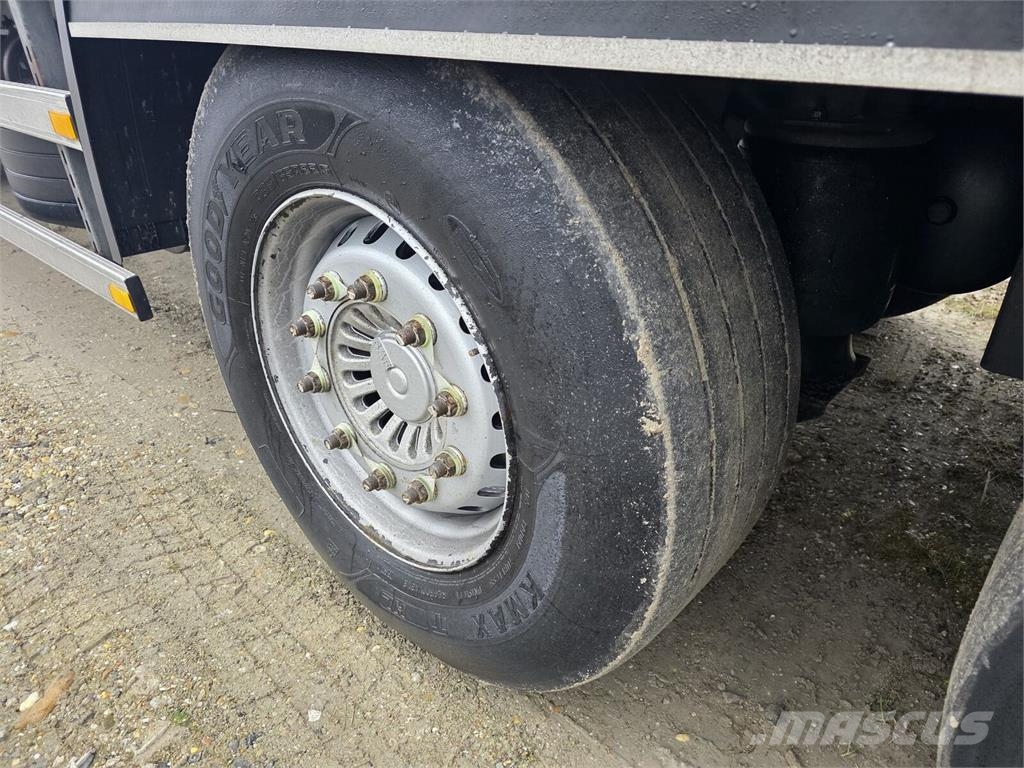 Fruehauf Carrier Vector 1950 MT frigo semi-trailer + DHolla Piekabes ar temperatūras kontroli
