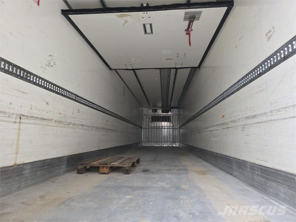 Fruehauf Carrier Vector 1950 MT frigo semi-trailer + DHolla Piekabes ar temperatūras kontroli