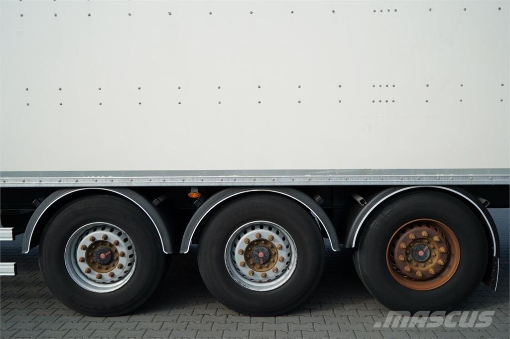 Fruehauf Koffer roller door semi-trailer Semirremolques de carrocería de cajas