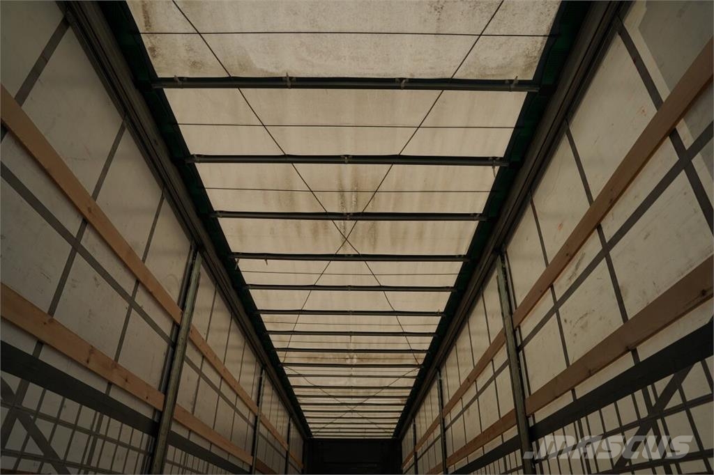 Fruehauf STANDARD Tentinės puspriekabės