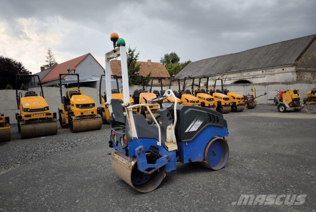 Hamm HD 8 VV - Mini road roller Tandem Valser