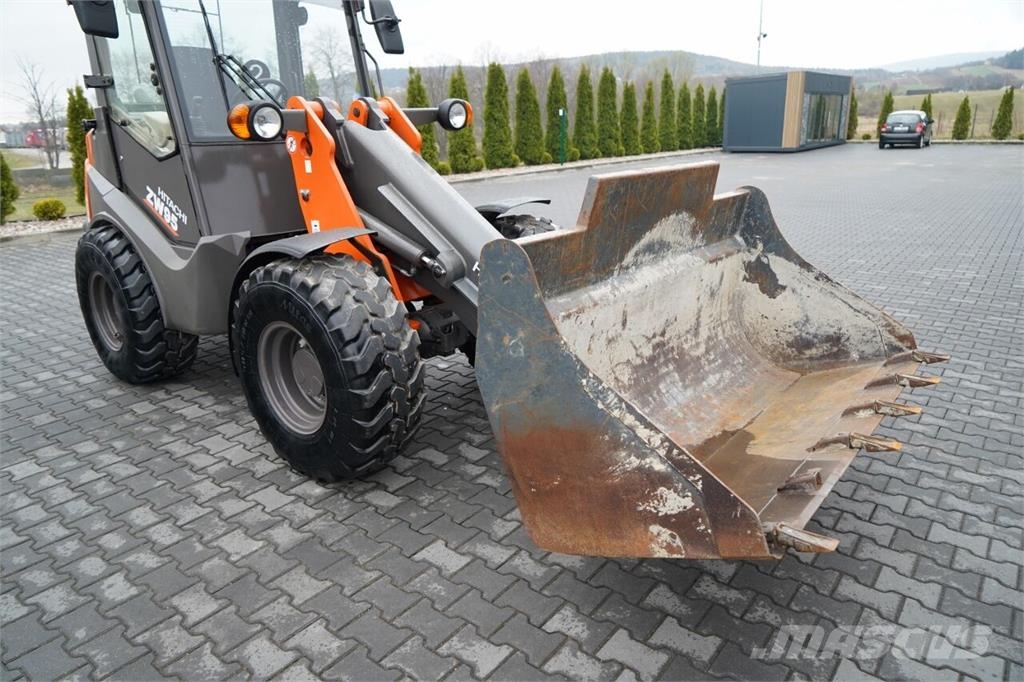 Hitachi ZW95 / ŁADOWARKA KOŁOWA / 2020 R / WIDŁY DO PALET Telescopic wheel loaders