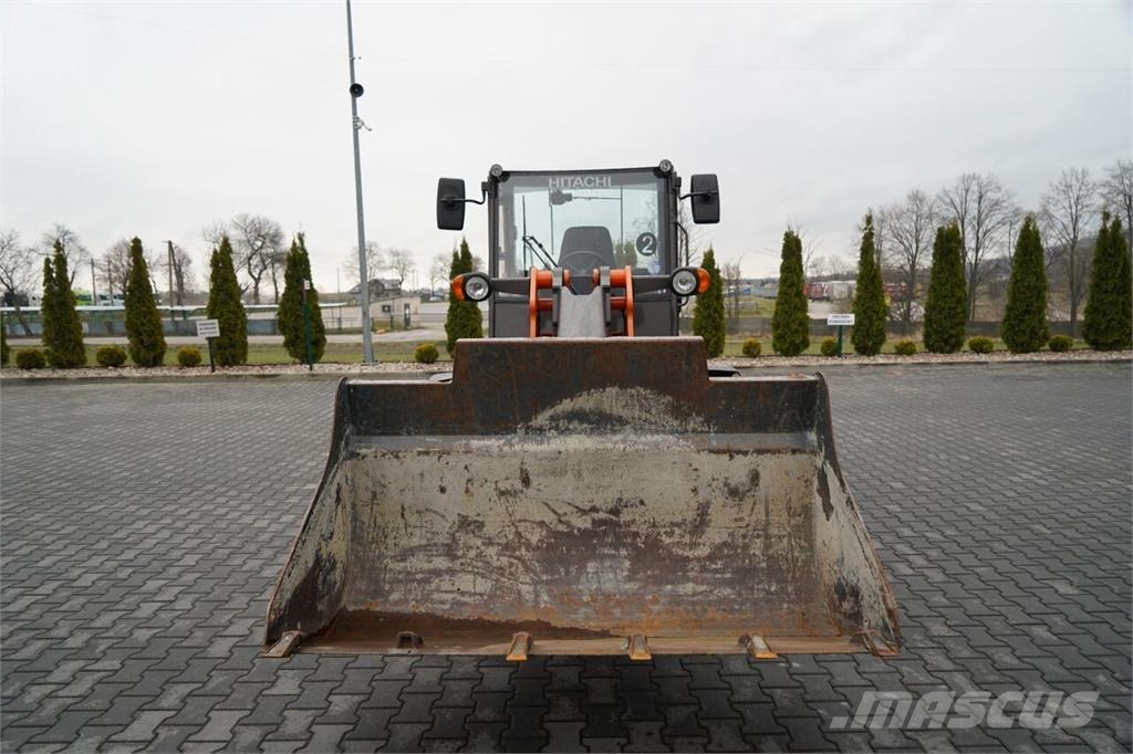 Hitachi ZW95 / ŁADOWARKA KOŁOWA / 2020 R / WIDŁY DO PALET Telescopic wheel loaders