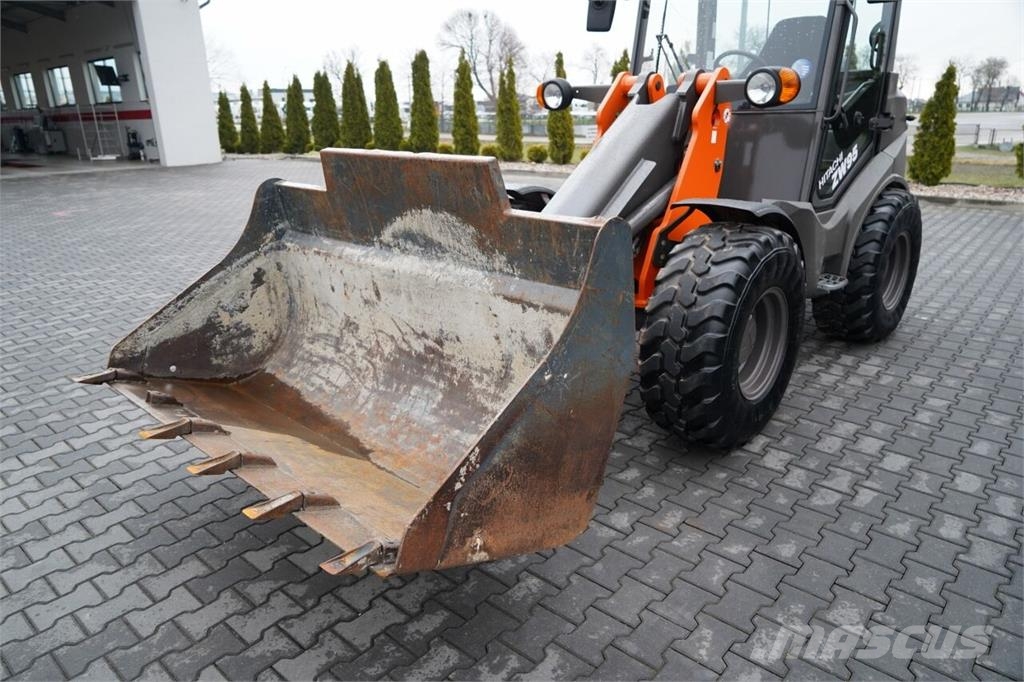 Hitachi ZW95 / ŁADOWARKA KOŁOWA / 2020 R / WIDŁY DO PALET Telescopic wheel loaders