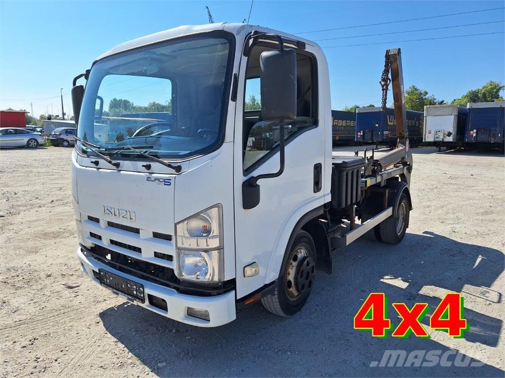 Isuzu 4X4 - container transport شاحنات لوادر