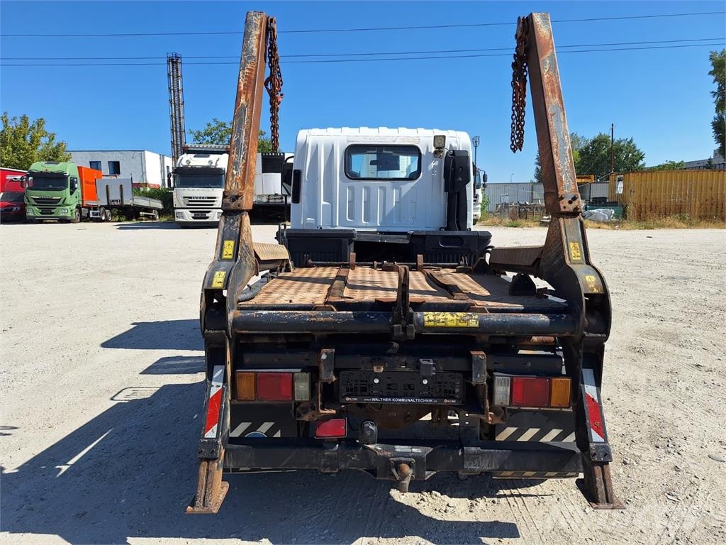 Isuzu 4X4 - container transport شاحنات لوادر