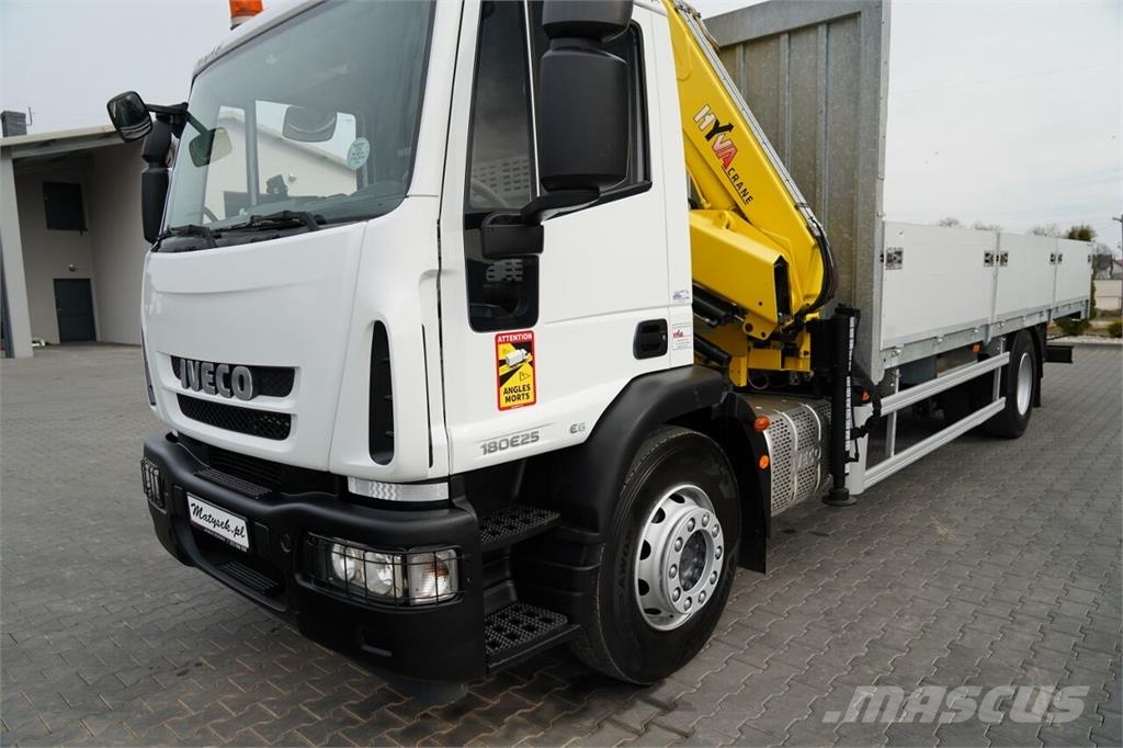 Iveco 180E25 Camiones de cama baja