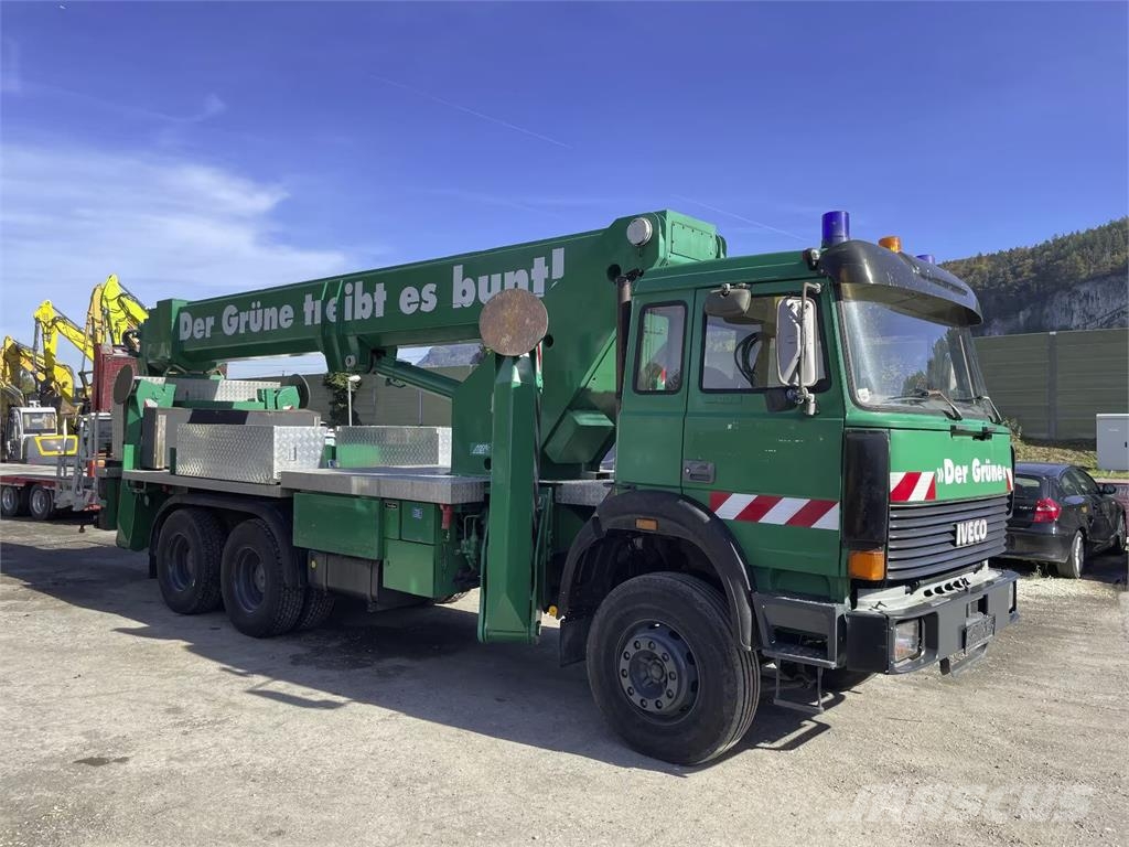 Iveco 260-251 HB Plataformas sobre camión