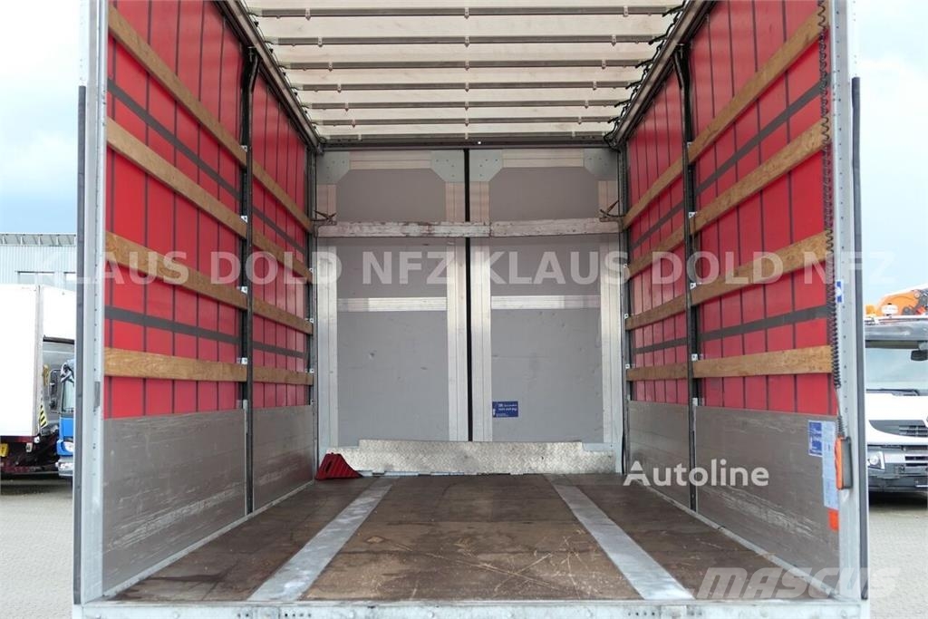 Iveco AGL 290 Curtainsider Truck with Curtainsider Trail Camiones de caja de lona